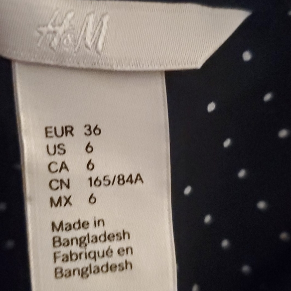 H&M women's button down shirt - Picture 2 of 5